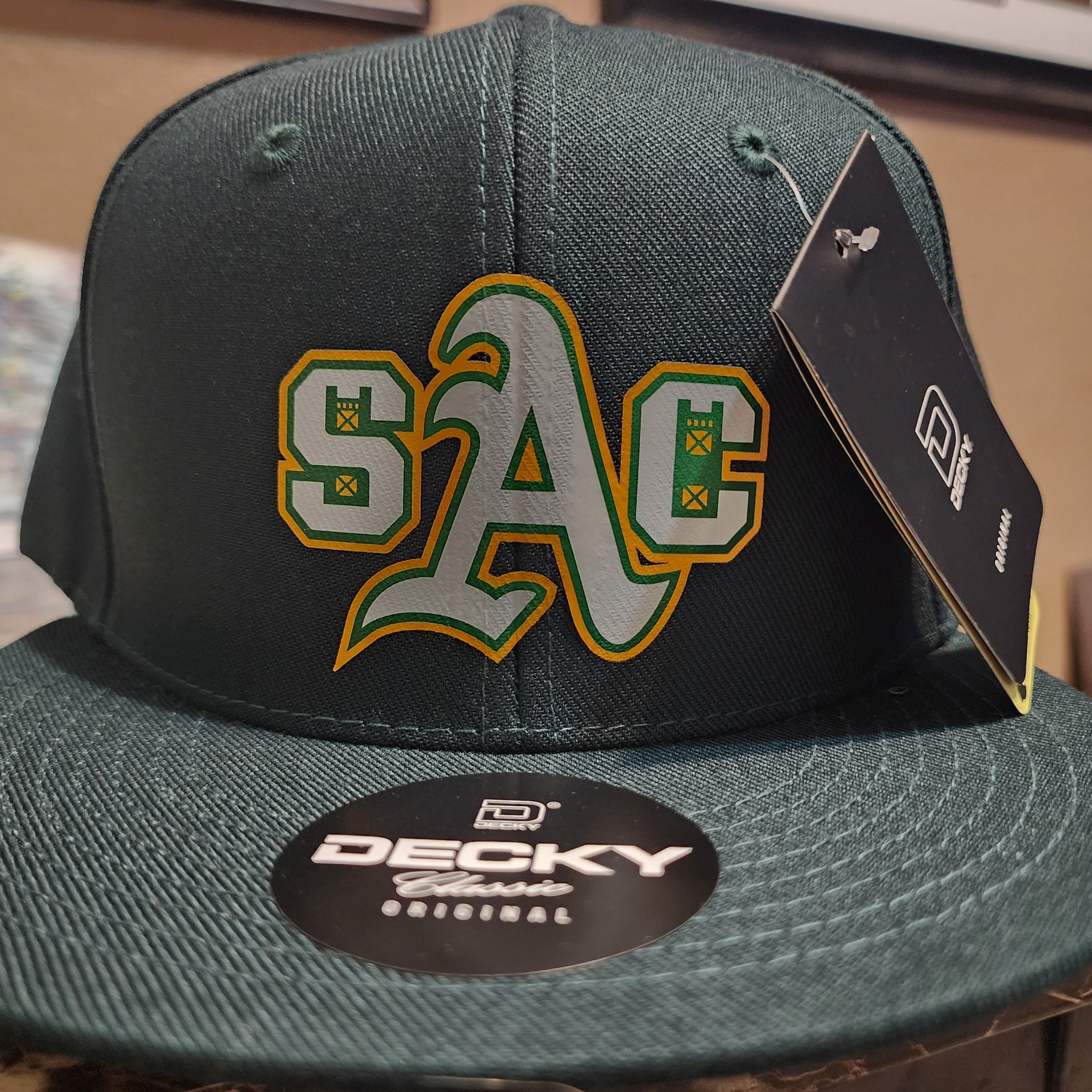 Sac A's green hat