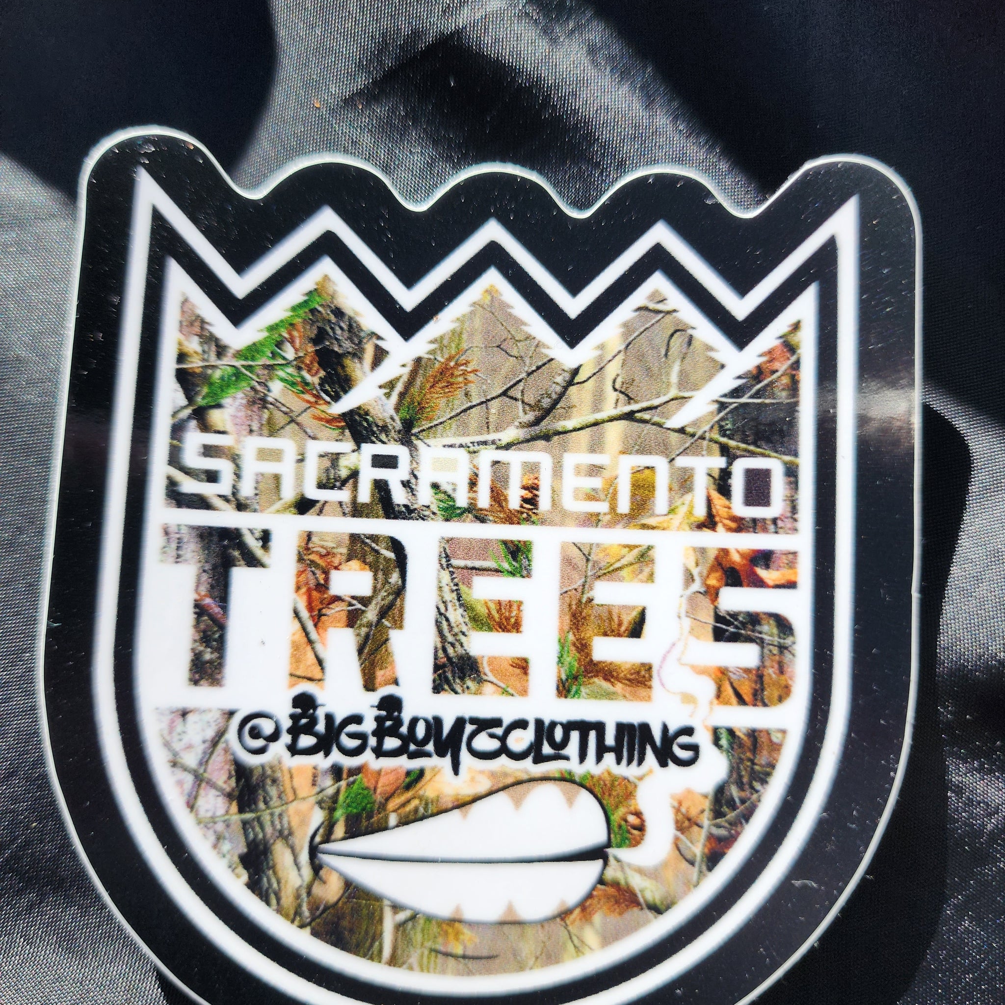 Sac Trees Camo sticker